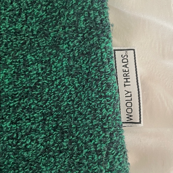 Woolly Threads Notre Dame pullover - Picture 4 of 4